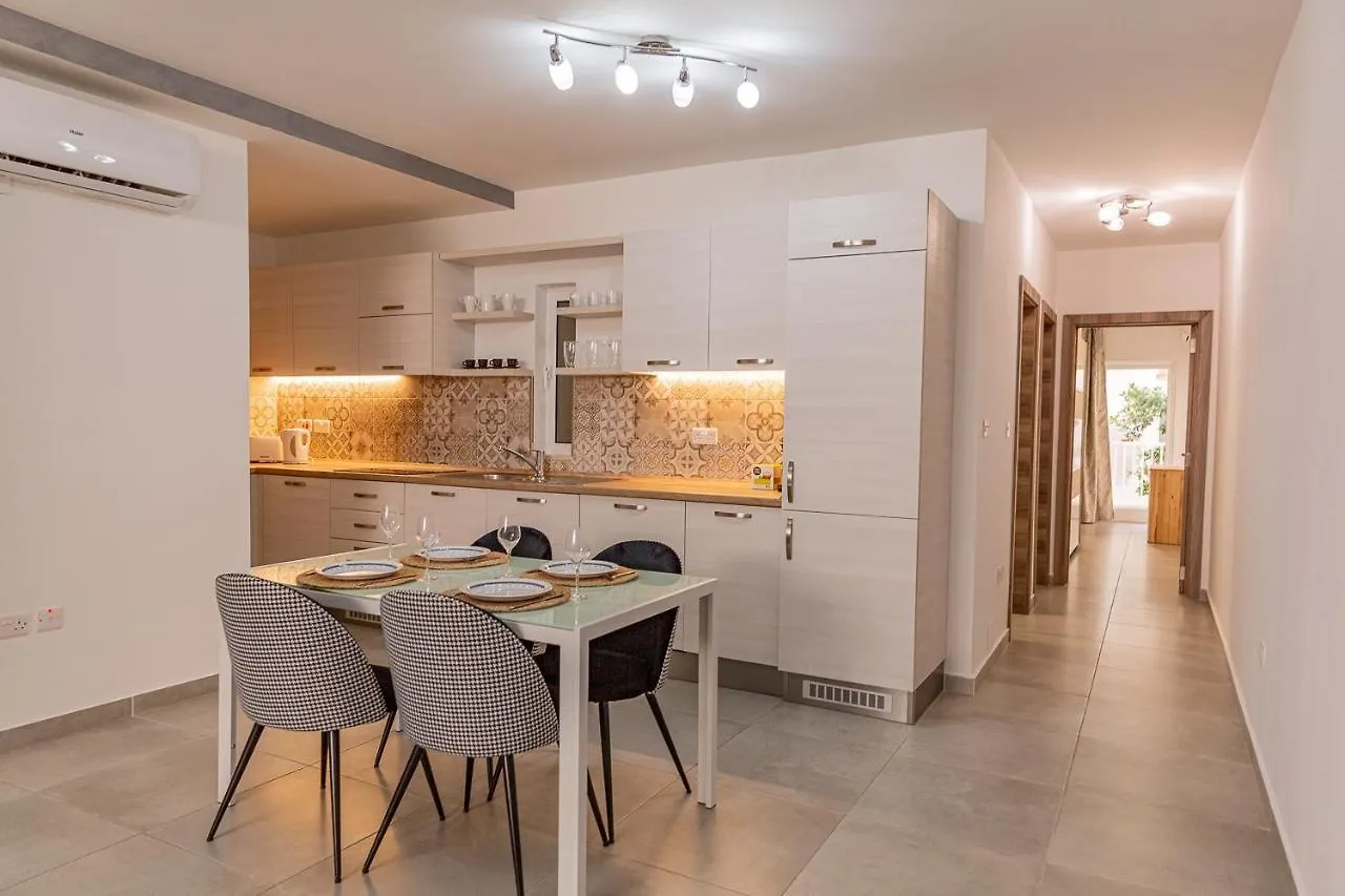 Fancy Modern Apt Sliema - W/ 2Br 0*,  Malta