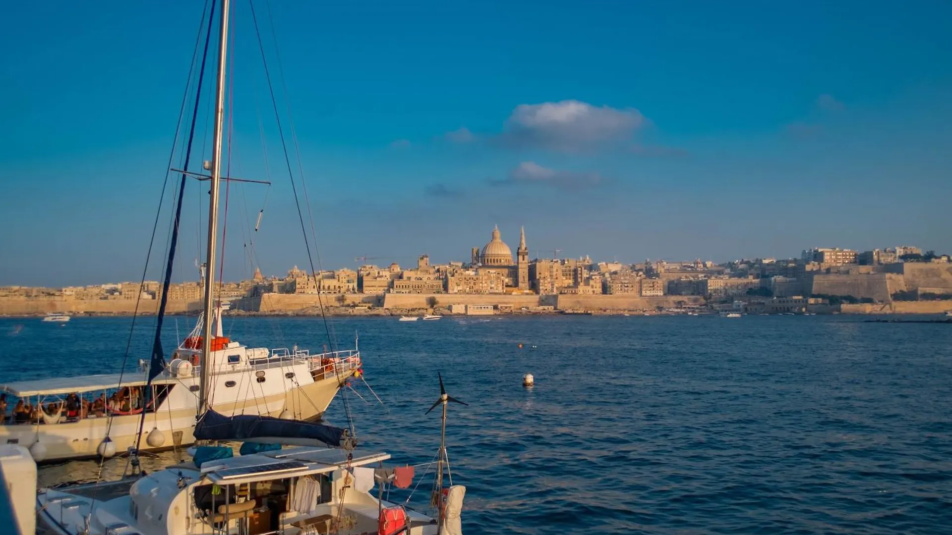 Fancy Modern Apt Sliema - W/ 2Br Malta